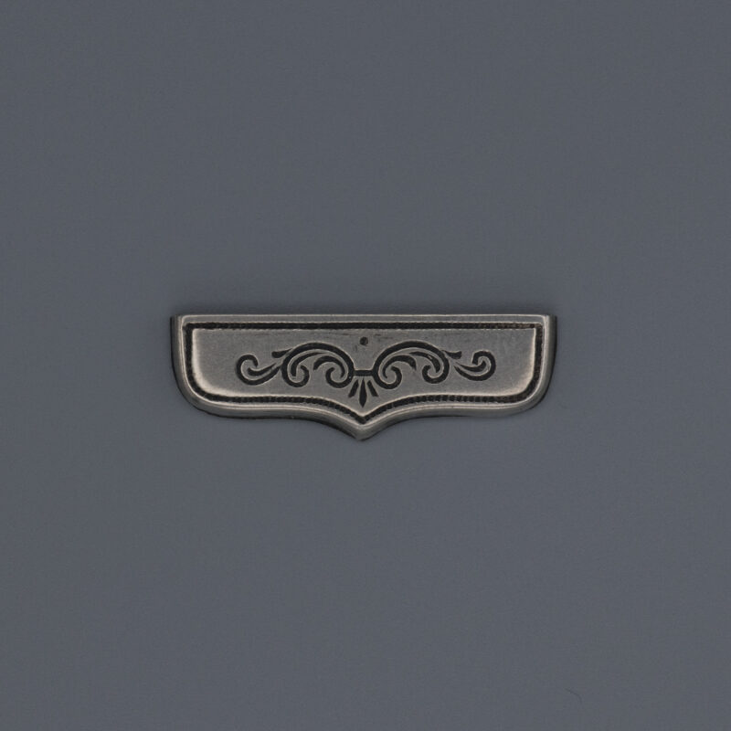 Bandenede 83 silber auf grauem Grund